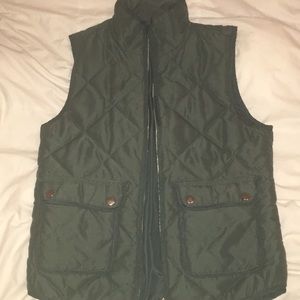 Hunter green puffer vest